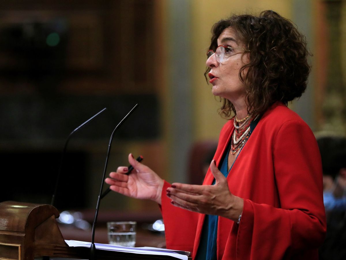 Foto: La ministra de Hacienda, María Jesús Montero, durante su intervención este martes en el Congreso de los Diputados. (EFE)