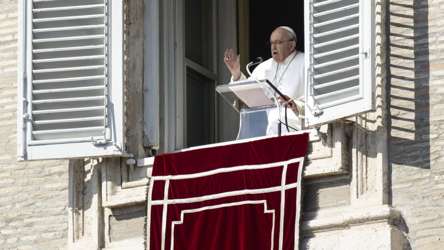 El papa Francisco, en una imagen reciente en la plaza de San Pedro. (EFE)