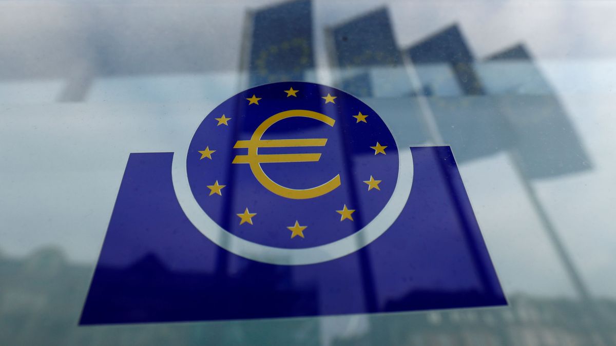 Última hora | Los expertos del BCE estiman una recuperación más débil en 2021