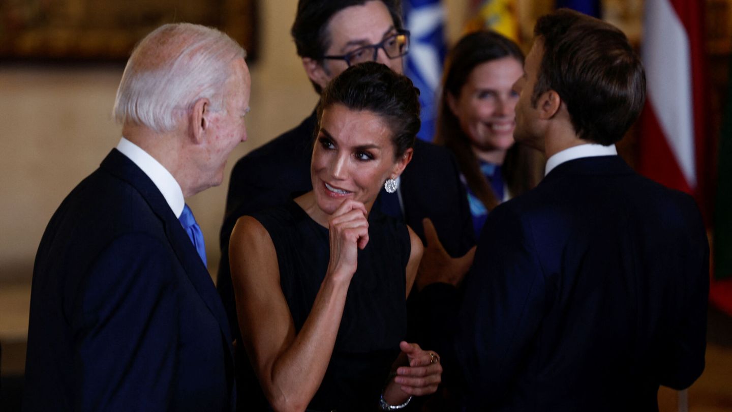 Joe Biden y la reina Letizia. (Reuters/Susana Vera)