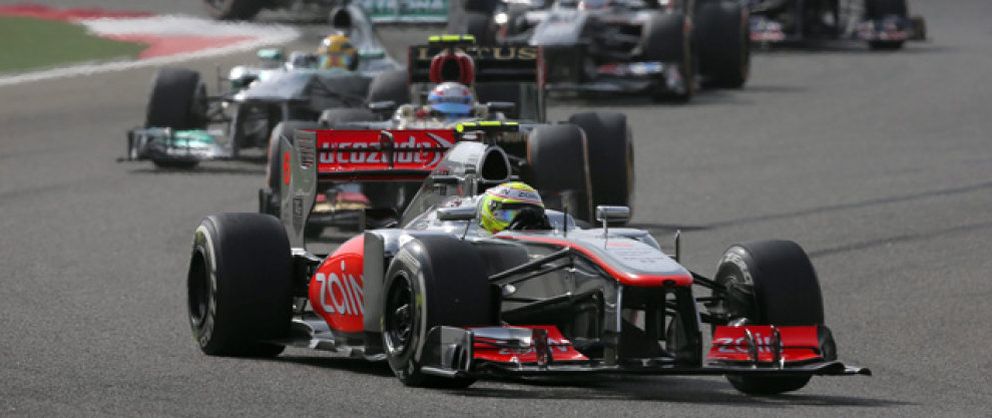 Foto: McLaren sienta a sus pilotos a fumar la pipa de la paz