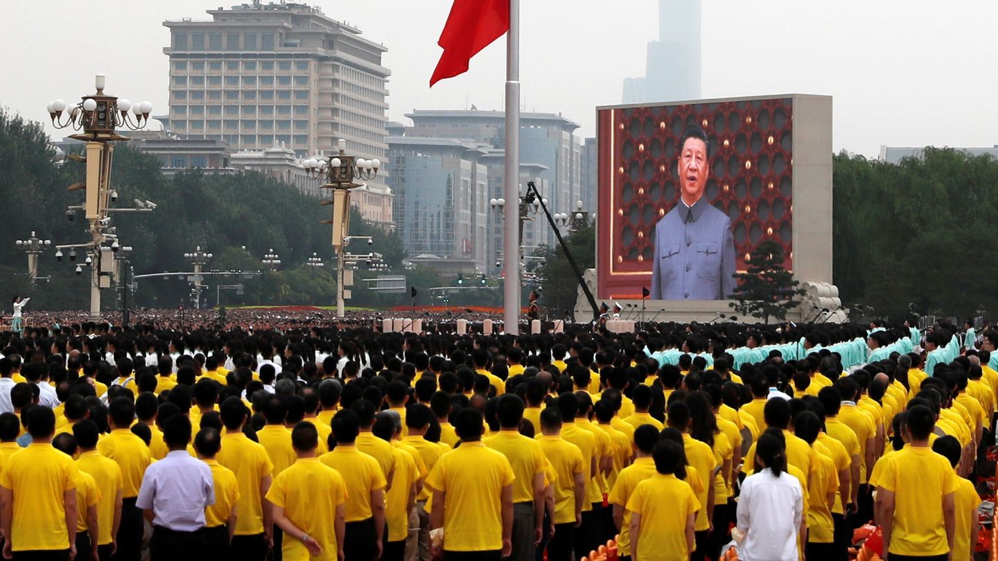 Multitud congregada durante el discurso de Xi. (Reuters)