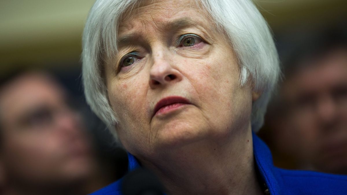 Yellen admite el aumento de los riesgos, pero mantiene la intención de subir los tipos