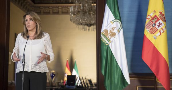 Foto: La presidenta andaluza, Susana Díaz, durante la declaración institucional hoy en el Palacio de San Telmo en Sevilla. (EFE)