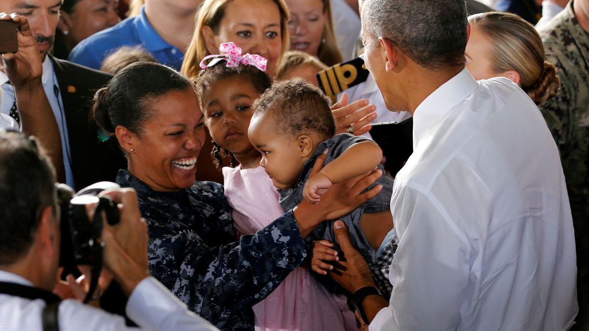Homenaje de Obama a sus 'socios' militares: "Gracias por un mundo más seguro"