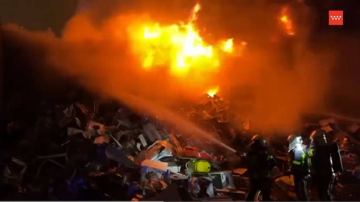 Declarado un incendio en una chatarrería de Leganés (en Madrid)