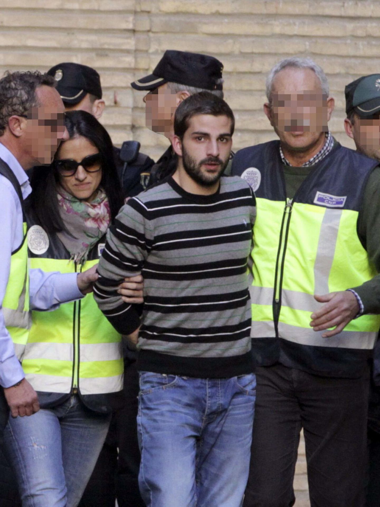 Miguel Carcaño, custodiado por la Policía para someterse al 'test de la verdad'. Foto: Efe