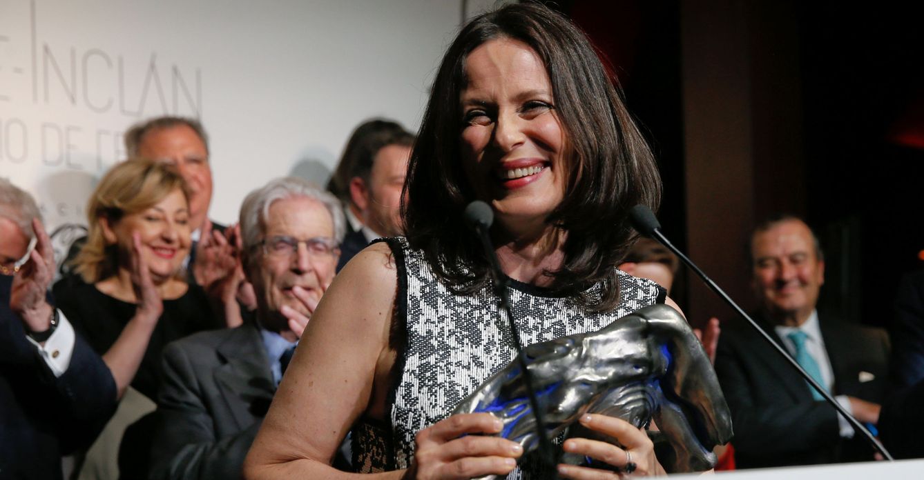 La actriz y expresidenta de la Academia de Cine Aitana Sánchez-Gijón, el pasado abril, tras recibir el Premio Valle-Inclán por su papel en 'Medea'. (EFE)