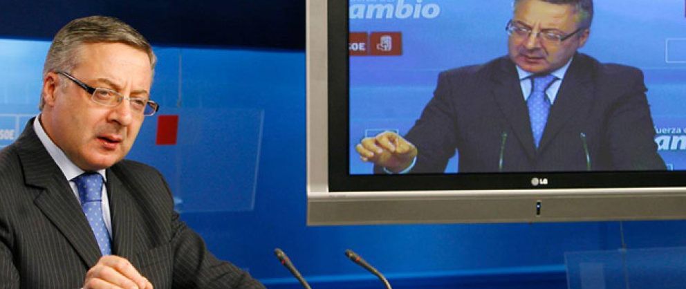 Foto: Blanco aprovechó un vacío legal para que el PSOE pagara las obras de su chalé