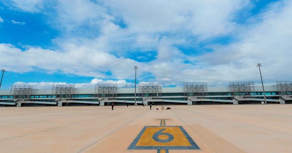 Foto: Vista del Aeropuerto Internacional de Corvera en la Región de Murcia. (EFE)