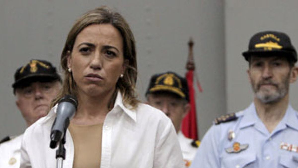 Los militares fallecidos parten a España tras ser despedidos en el 'Castilla'
