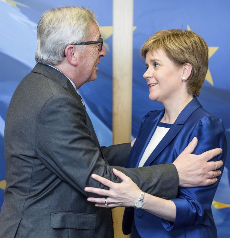 Foto: España y Francia se oponen a la negociación entre la Unión Europea y Escocia tras el Brexit. (EFE)