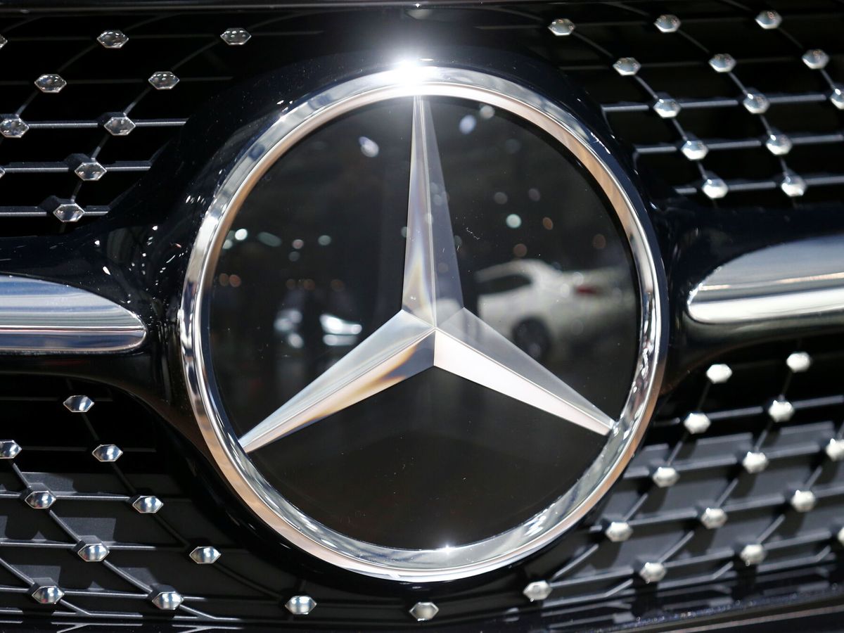 Foto: Logo de Mercedes. (Reuters)