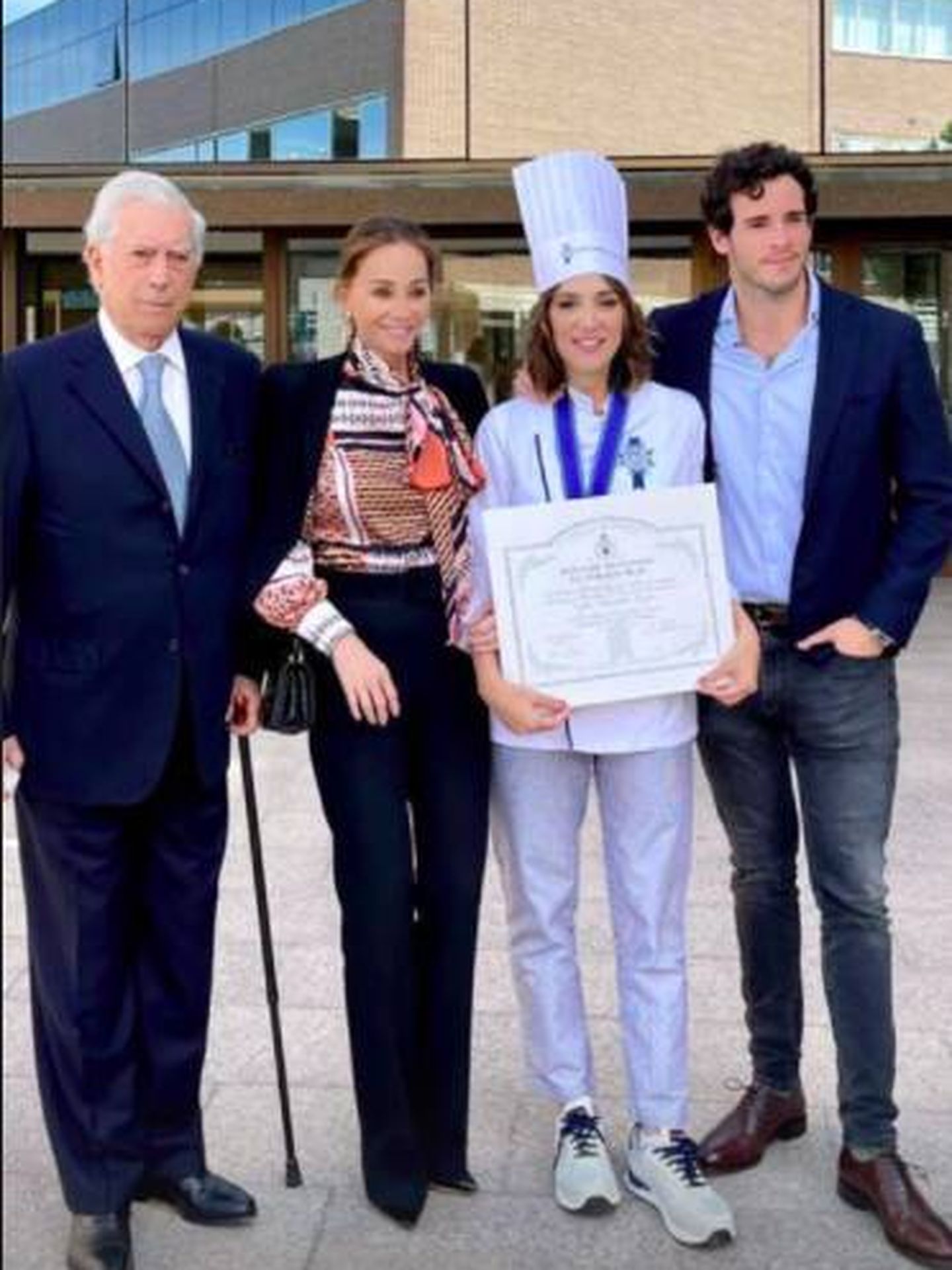 Tamara Falcó se gradúa como chef. (Instagram @ionieva)