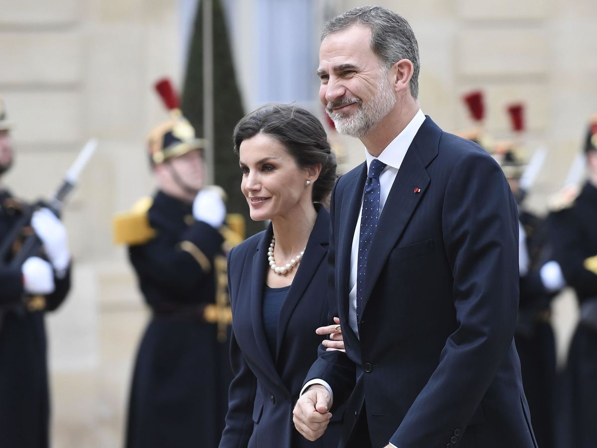 Foto: Los reyes Felipe y Letizia, este miércoles en París. (EFE)