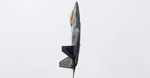 Foto: Un F-22 Raptor de Estados Unidos en la Feria Internacional de Defensa de Seúl