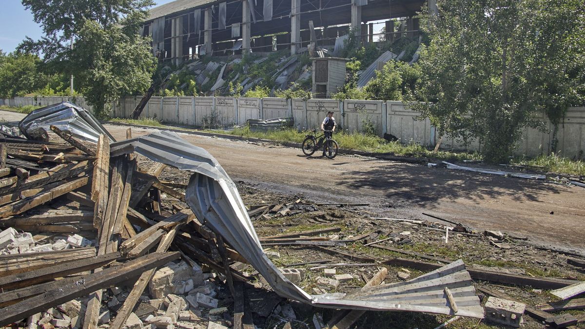 La batalla continúa en Ucrania: Rusia se retira de la Isla de las Serpientes en el mar Negro