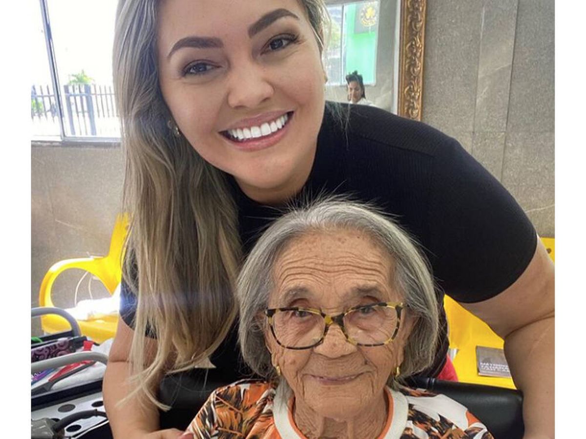 Foto: La emotiva reacción de una abuela de 94 años cuando ve el mar por primera vez (Instagram @tatianavancampooficial)