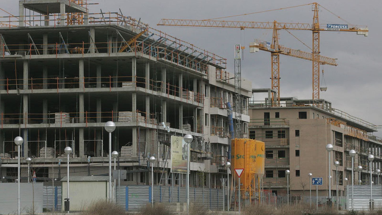 Foto: Promoción de viviendas en construcción. (EFE)