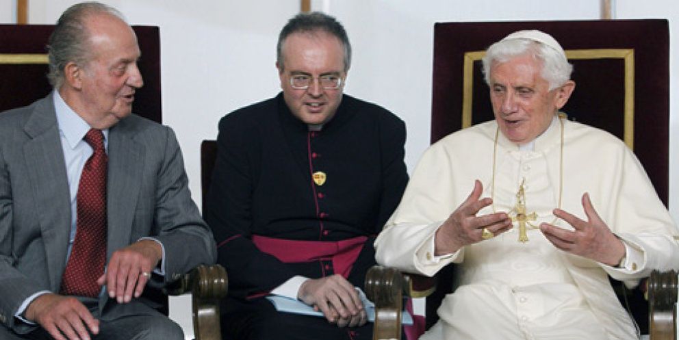 Foto: El Papa se adapta a las costumbres españolas, pero con los Reyes habla en italiano y en alemán