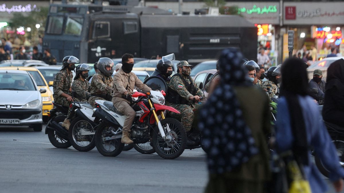 Estado Islámico reivindica el ataque con 15 muertos y 40 heridos en un santuario de Irán
