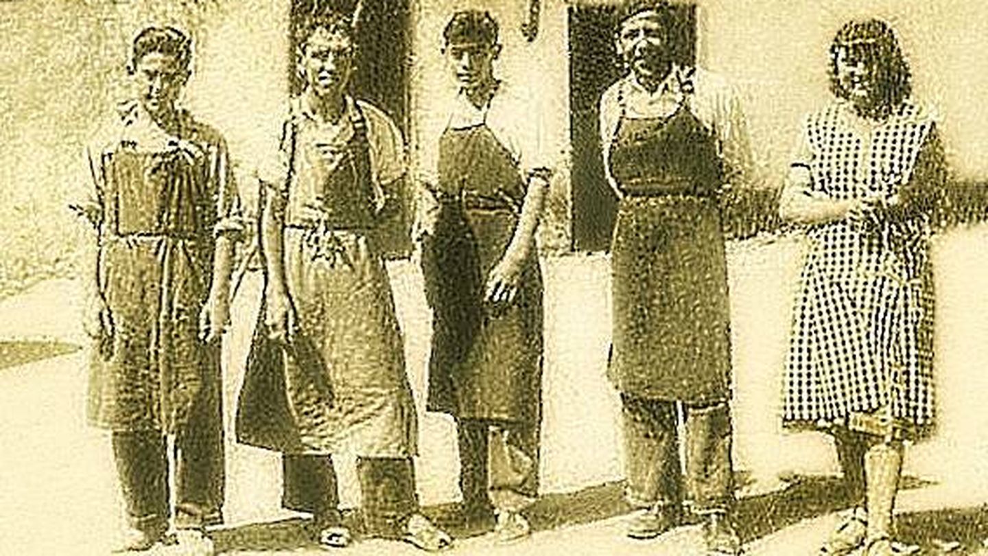 Imagen de los primeros trabajadores de Joma en 1965. 