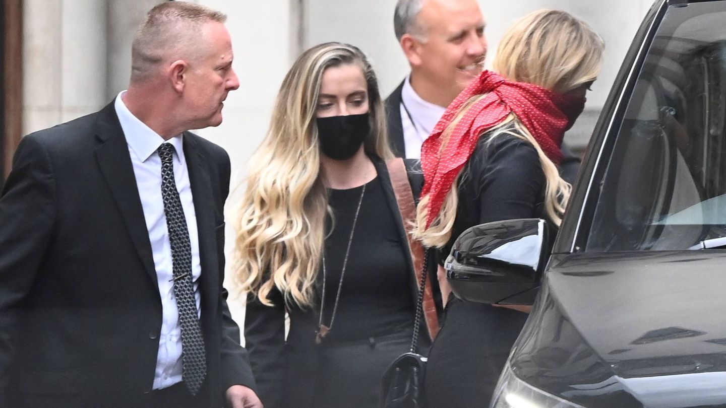  Amber Heard, llegando al tribunal. (EFE)