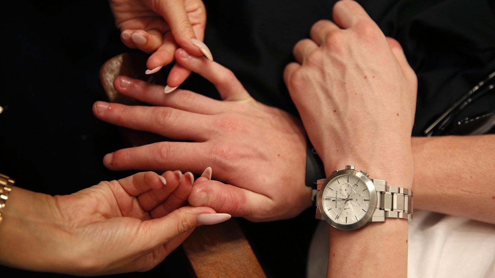 Foto: Hacerse la manicura es una práctica habitual entre los hombres colombianos (Reuters)