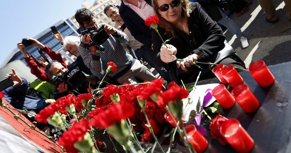 Foto: La expresidenta de la Asociación 11-M Víctimas del Terrorismo Pilar Manjón, durante la ofrenda floral en el homenaje en recuerdo de las víctimas de los atentados del 11 de marzo de 2004. (EFE)