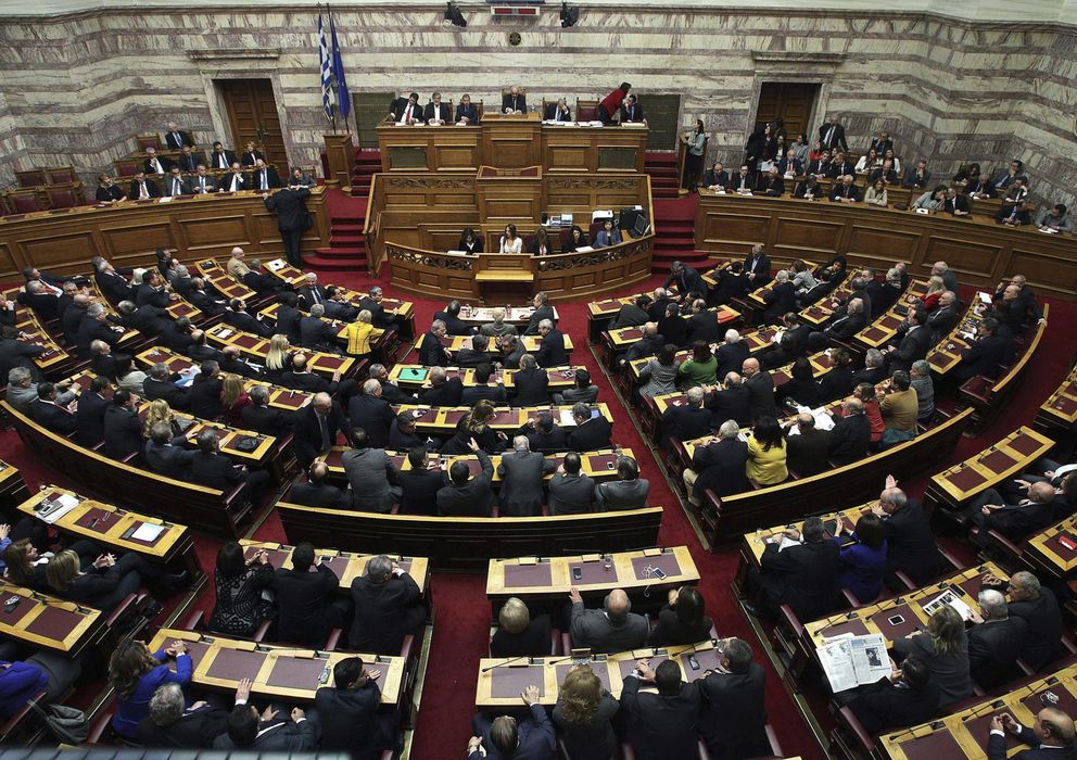 Foto: El Parlamento griego durante la votación (Efe)