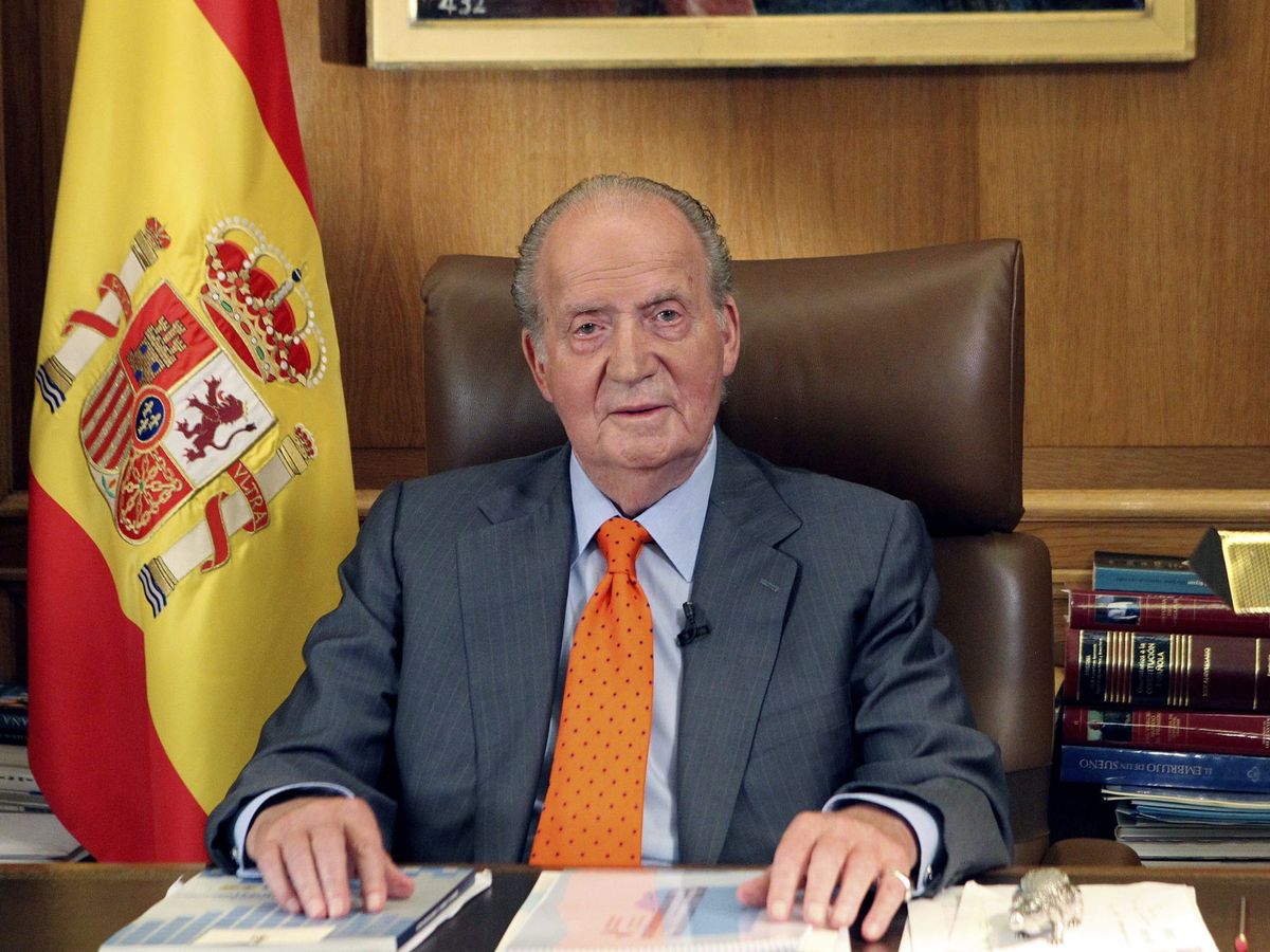 Foto: El rey Juan Carlos, anunciando su abdicación en 2014. (Casa de S. M. el Rey/Borja Fotógrafos)