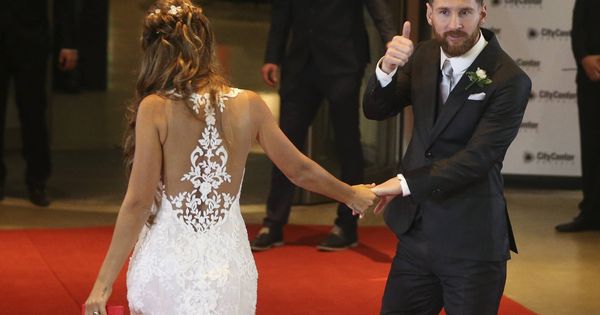 El 'zurdazo' de Messi al vestido de Antonella, la anécdota más divertida de  la boda