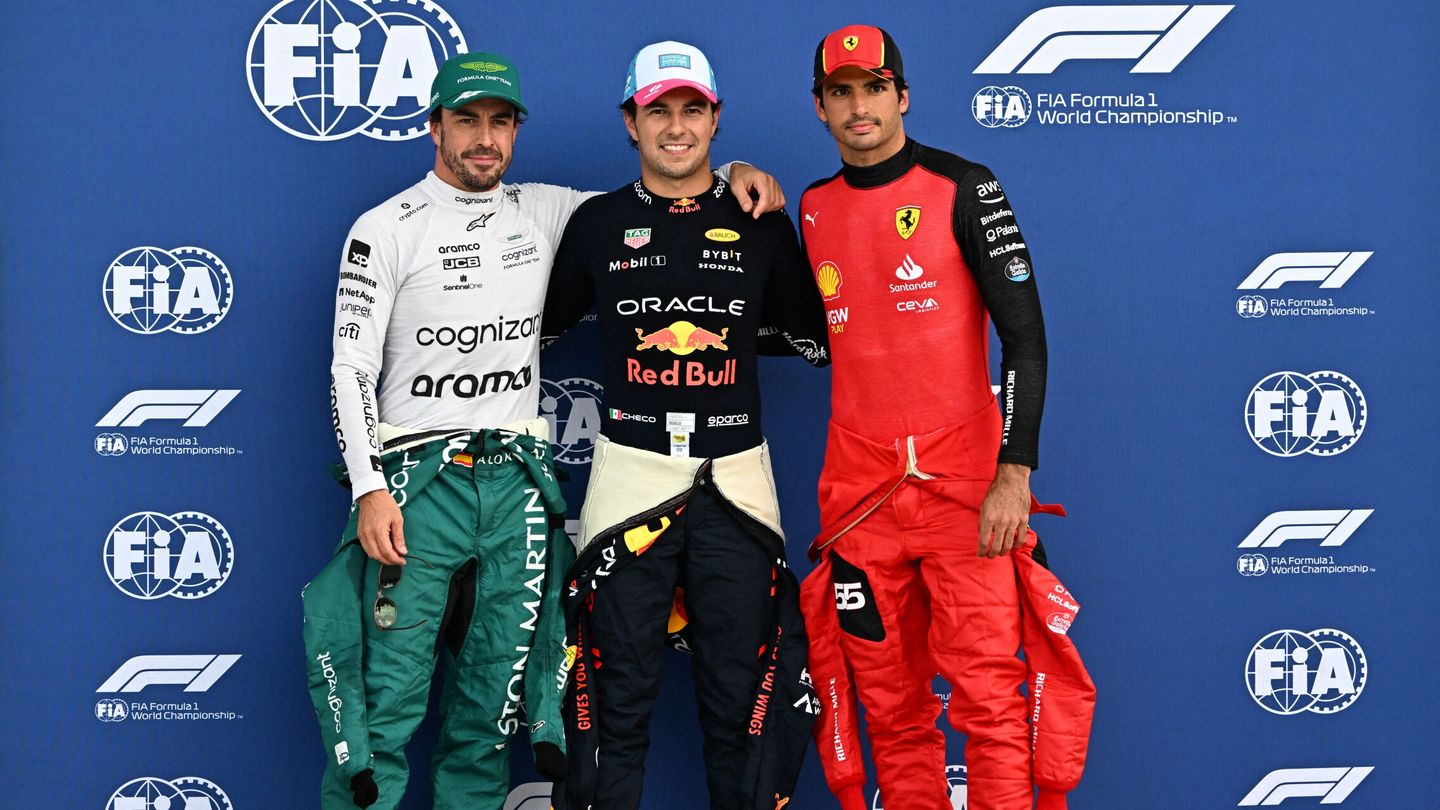 Formula One F1 - Miami Grand Prix - Miami International Autodrome, Miami, Florida, U.S. - May 6, 2023 Red Bull's Sergio Perez poses for a picture after qualifying in pole position alongside second placed Fernando Alonso of Aston Martin and third placed Carlos Sainz Jr. of Ferrari Pool via REUTERS Chandan Khanna