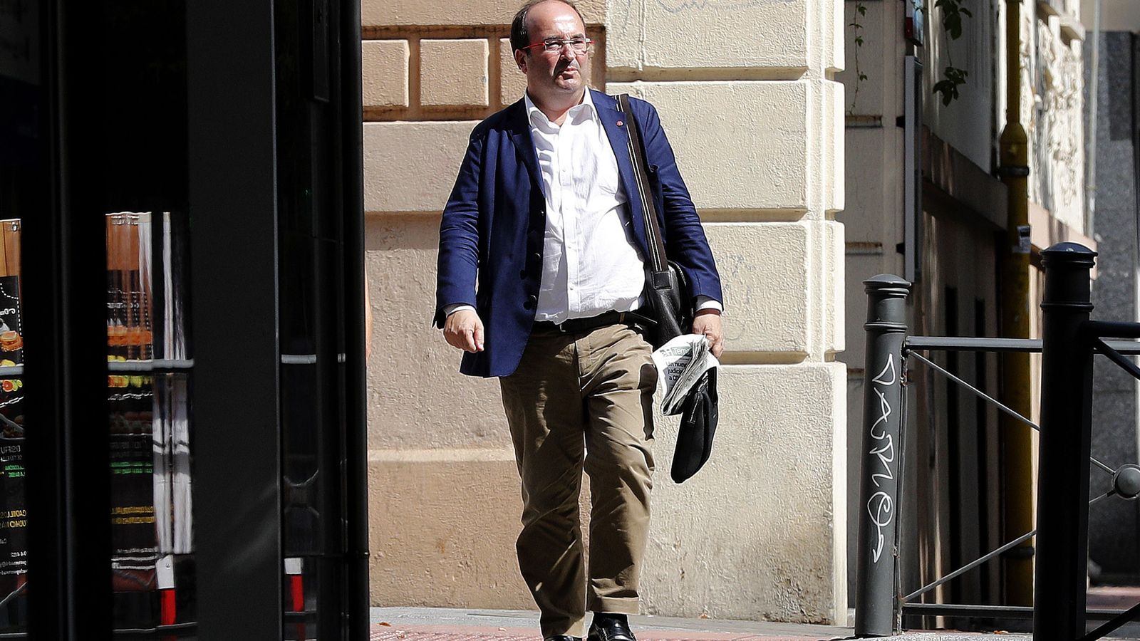 Foto: Miquel Iceta, primer secretario del PSC, a su llegada a la sede de Ferraz para su reunión con Pedro Sánchez, este 6 de julio. (EFE)