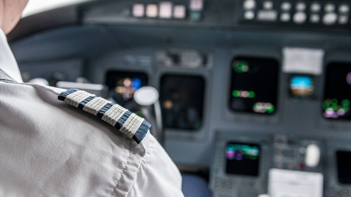 La depresión de los pilotos de avión: un 5% tiene pensamientos suicidas, según Harvard