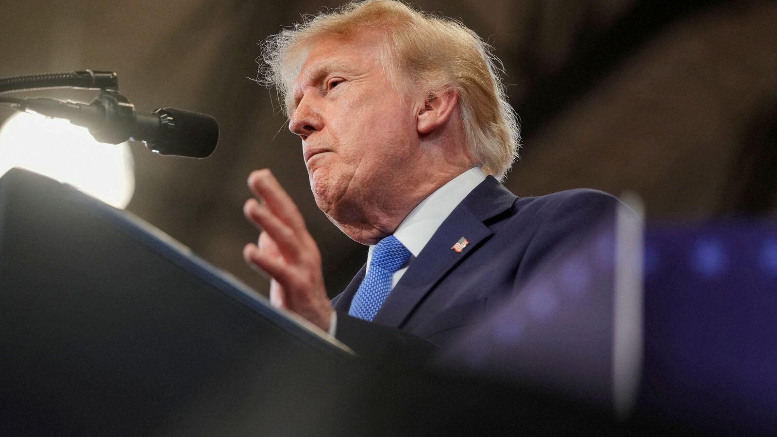 Trump anuncia que declarará el estrecho de Ormuz "territorio de EEUU" tras "derrotar a Irán"