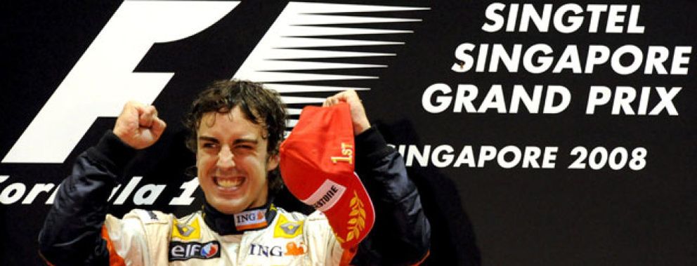 Foto: Alonso: "Lo de Singapur es como investigar el Mundial de Corea y Japón"