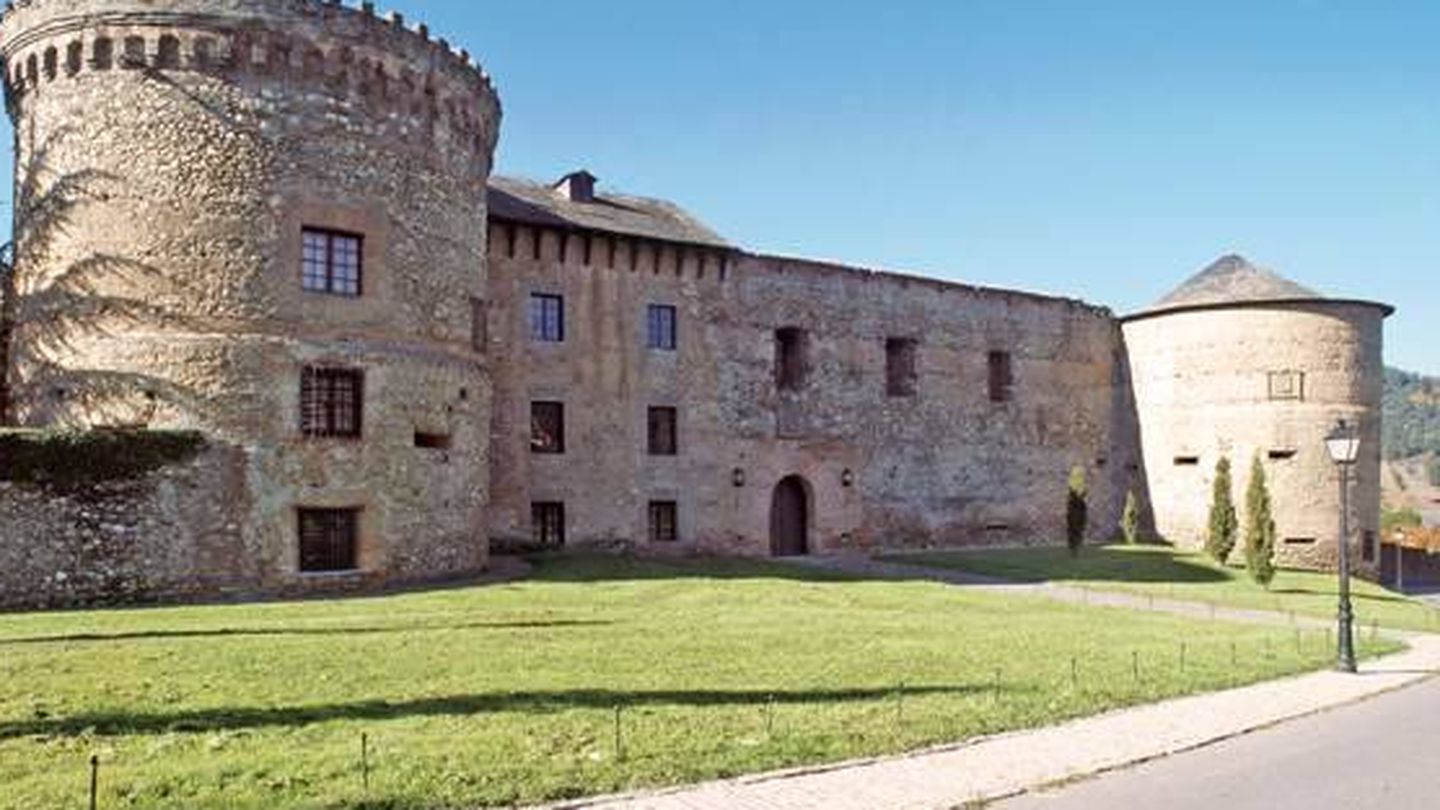 Imagen del impresionante castillo-palacio de Villafranca del Bierzo. (Foto: Turismo Castilla y León)