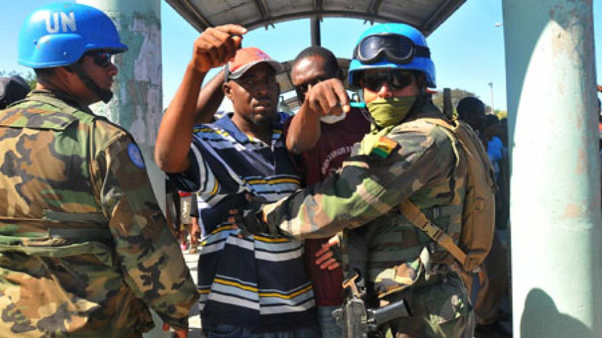 La ONU pide 3.500 cascos azules más para reforzar la misión en Haití