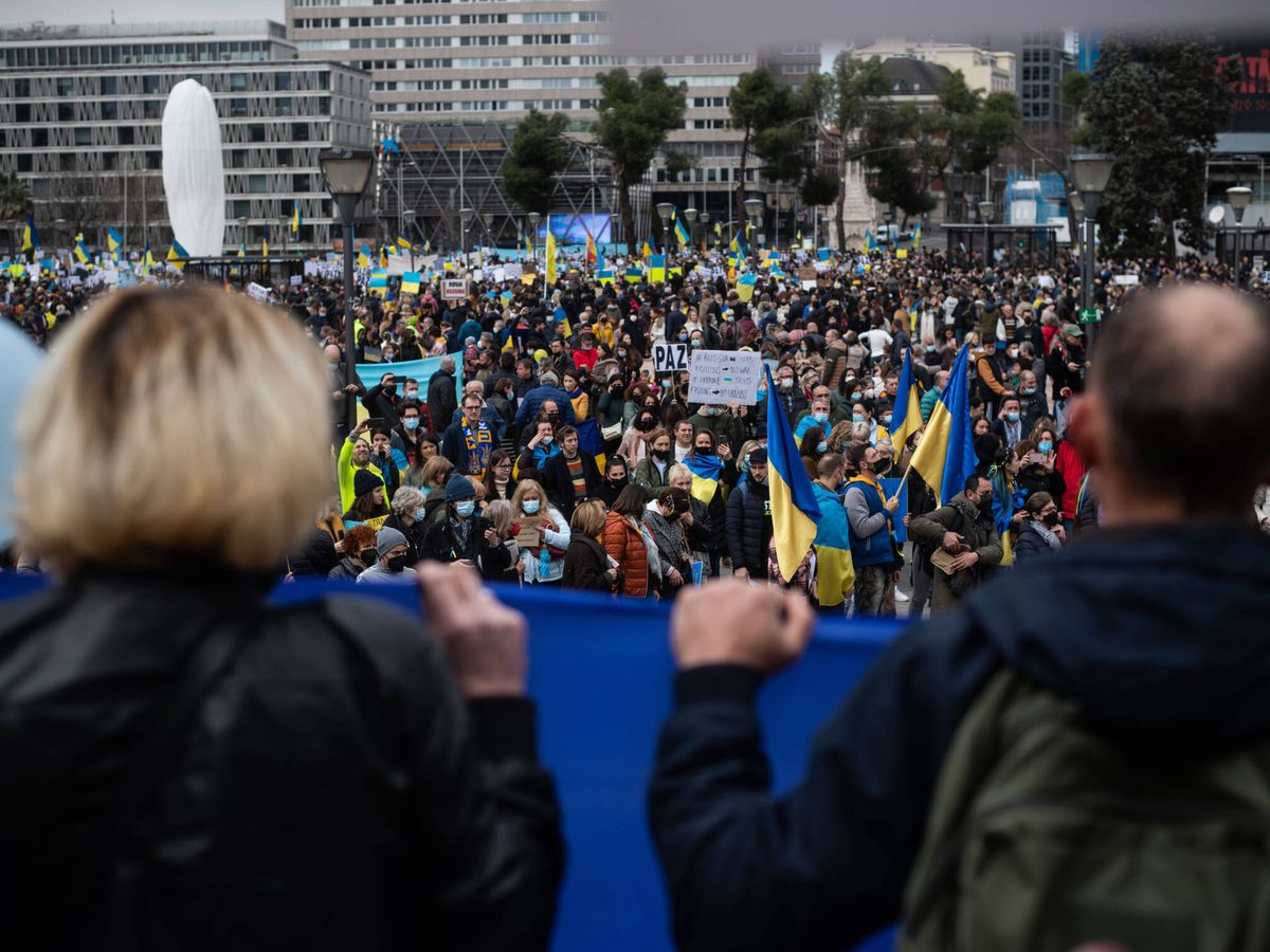 Foto: Manifestación en Madrid contra la invasión rusa de Ucrania. (Carmen Castellón)