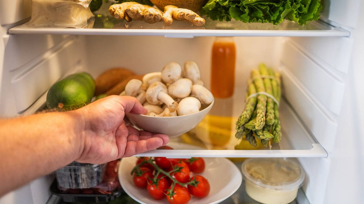 7 trucos para mantener el frigorífico ordenado y limpio incluso en Navidad