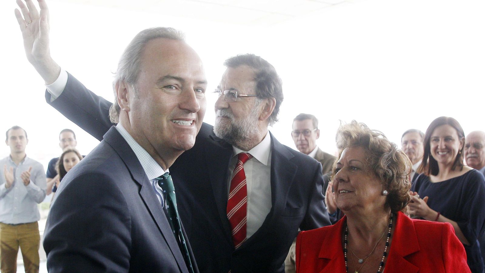Foto: El presidente del Gobierno, Mariano Rajoy, la alcaldesa de Valencia, Rita Barberá (c), y el presidente de la Generalitat, Alberto Fabra (EFE)