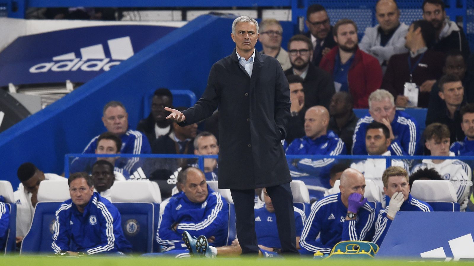 Foto: Mourinho volvió a ser protagonista ante los medios tras la derrota del Chelsea conel Southampton (Reuters)