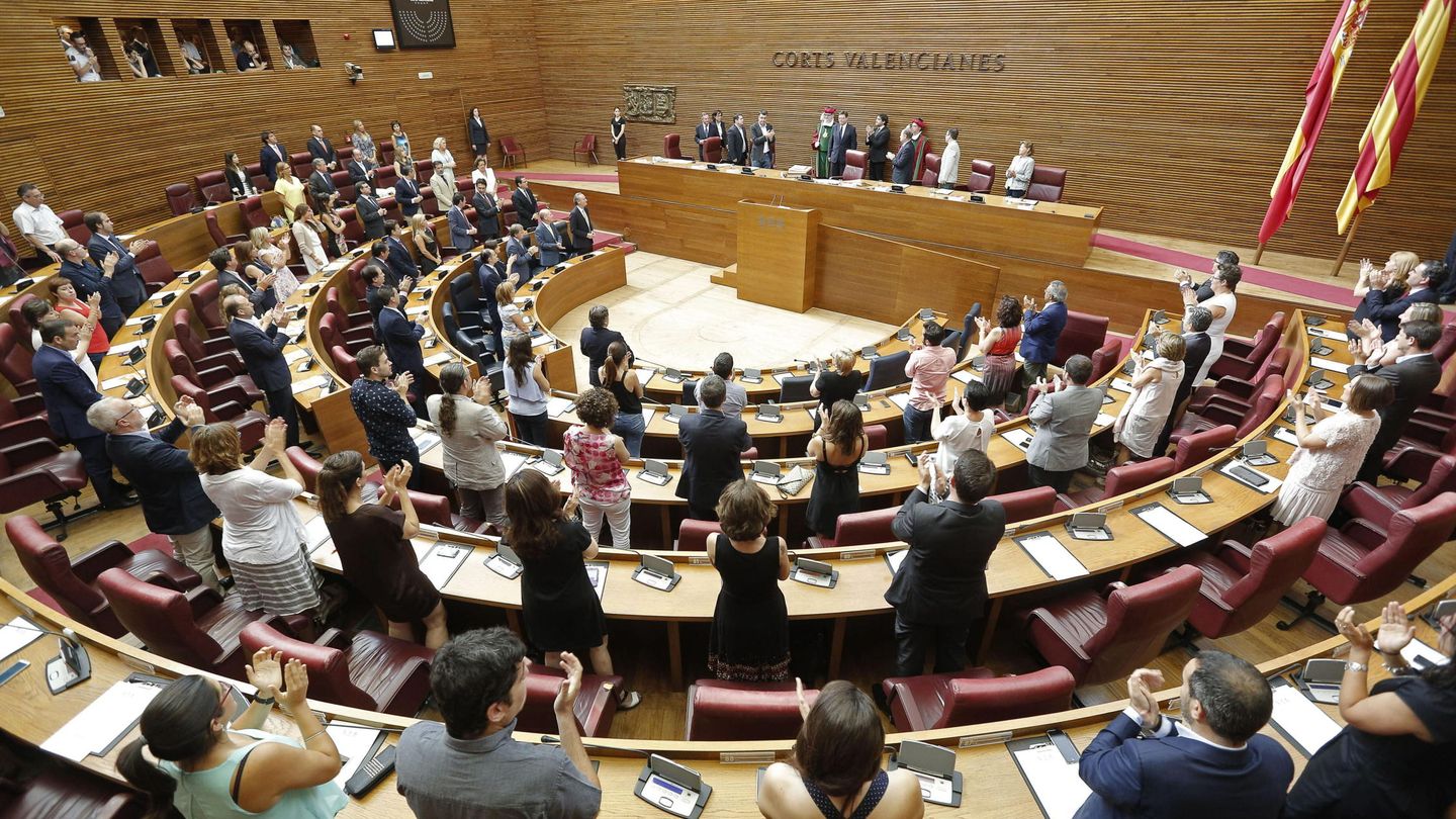 Las Cortes Valencianas están tramitando la nueva Ley del Juego. (EFE)