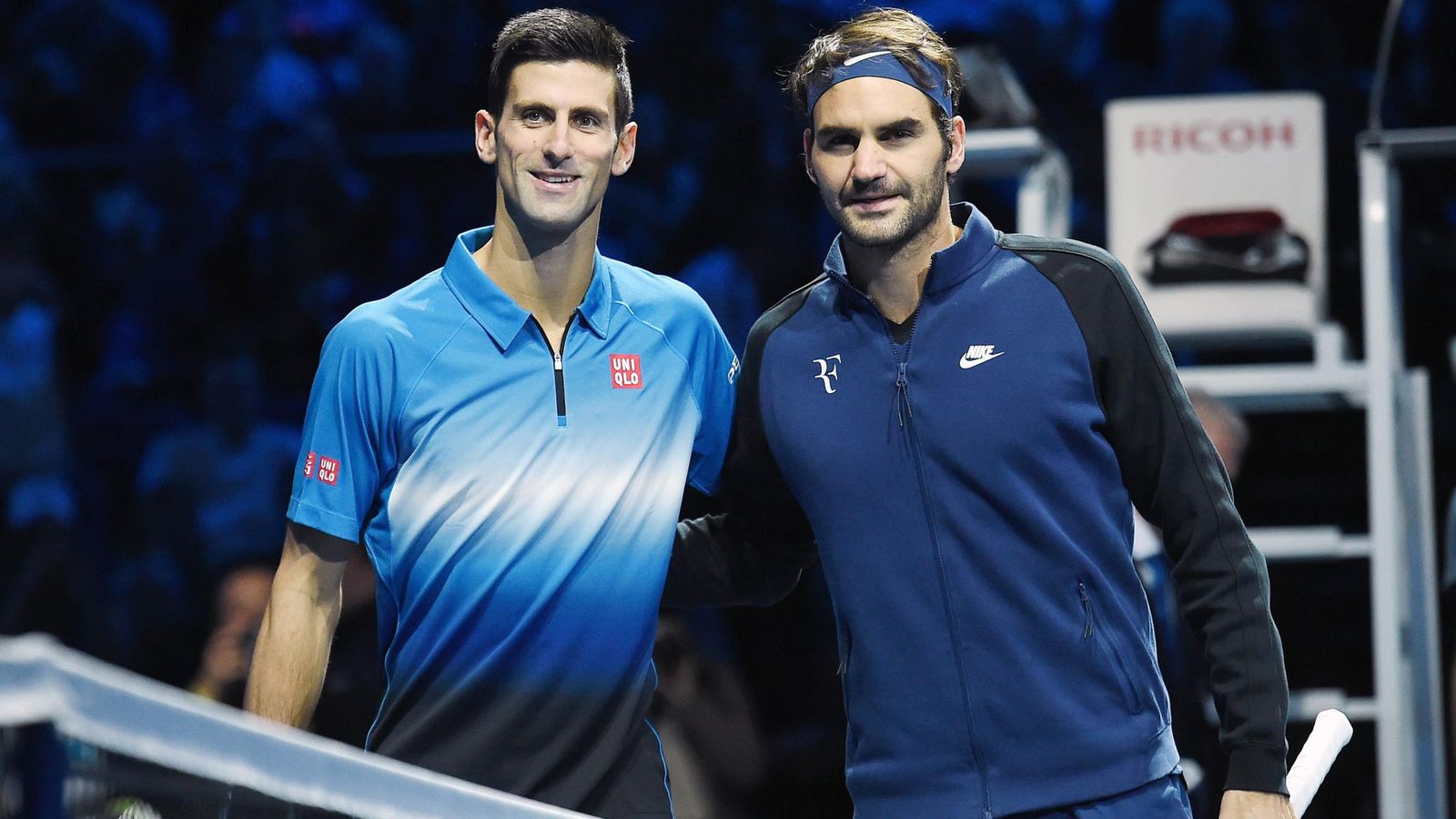 Foto: Djokovic y Federer se enfrentarán por un puesto en la final del Open de Australia (Efe).