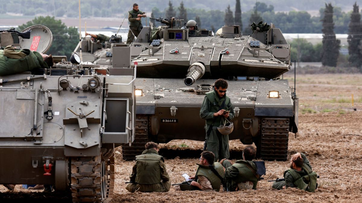 Israel completa el "sitio total" de Gaza y prepara su ofensiva terrestre