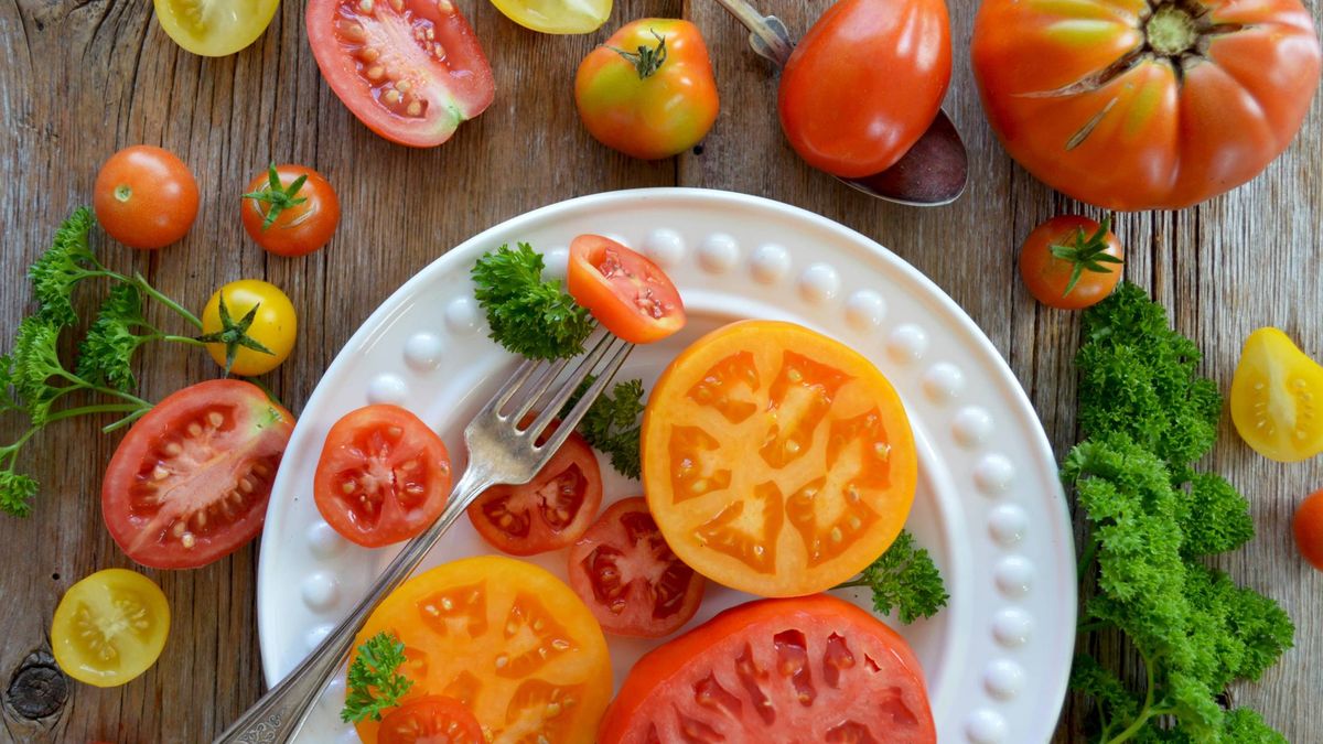 Dos kilos en tres días, ¿sirve la dieta del tomate para bajar de peso?
