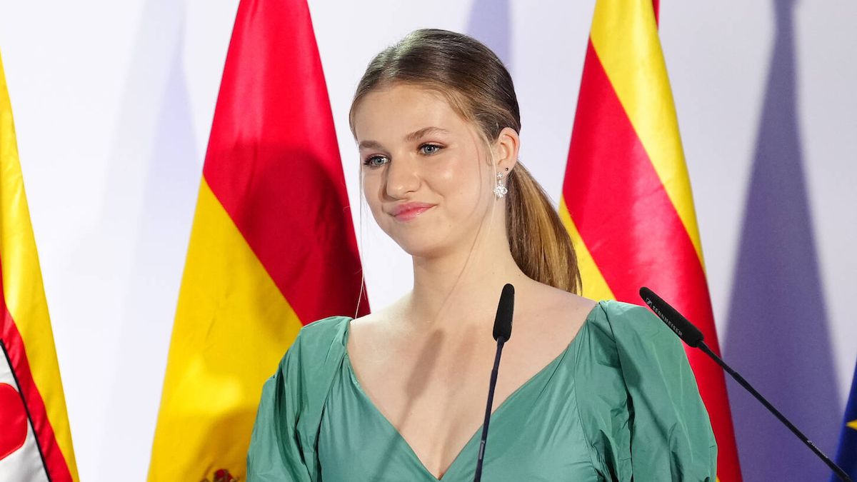 La princesa Leonor 'se hace mayor' en Cataluña: discurso sobre su futuro y un look nunca visto