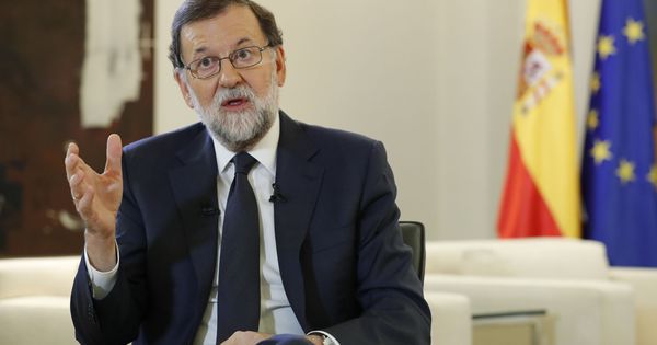 Foto: El Gobierno podría aprobar un decreto para la salida de empresas de Cataluña (EFE)