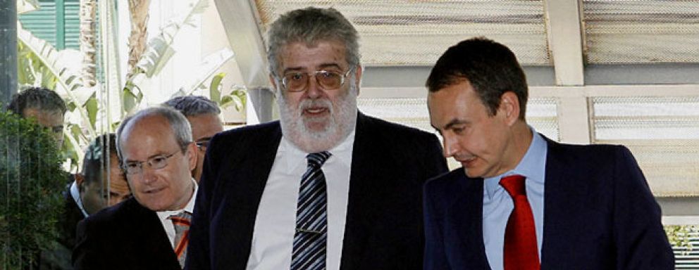 Foto: Pacto de silencio: los grandes editores de prensa se comprometen a apoyar a Zapatero ante la crisis